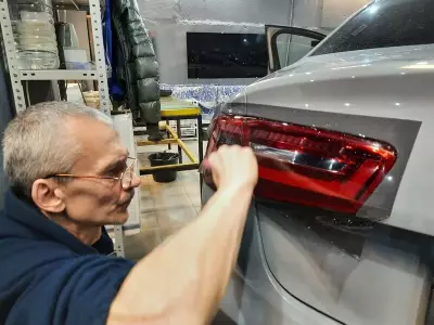 Оклейка антигравийной пленкой

Оклейка кузова виниловыми